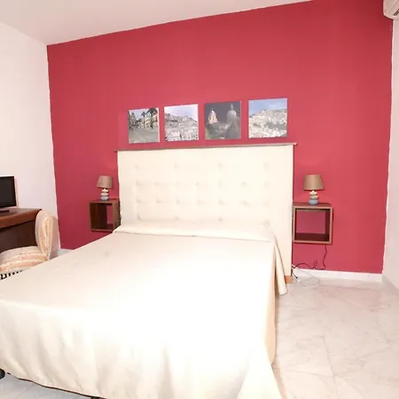 펜션 Charming House In + View 라구사